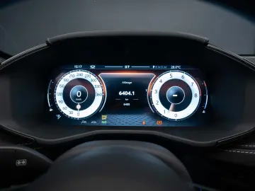 Aston Martin DBX 707