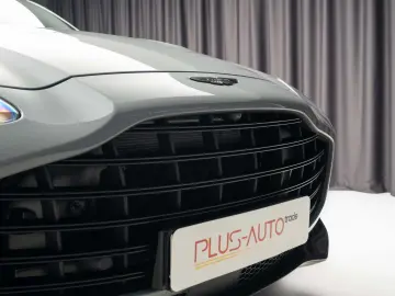 Aston Martin DBX 707