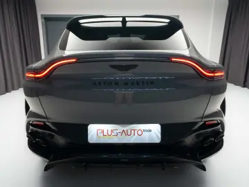 Aston Martin DBX 707