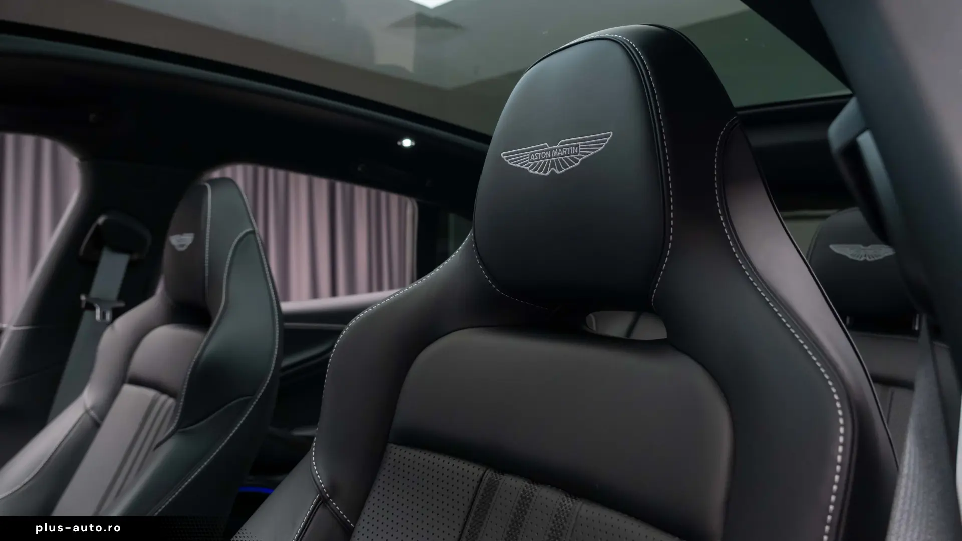 Aston Martin DBX 707
