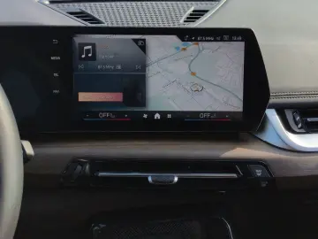 BMW X1 xD23d M Sport AHK DA  AdpLED erwShadow 20