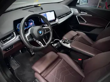 BMW X1 20d xDrive M-Sport Massage LED Pano Navi
