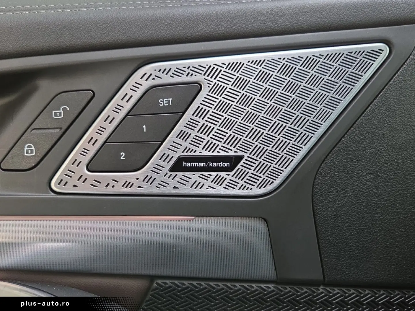 BMW X1 xD23d M SPORT AHK Pano DA  PA  HUD H K AdLED