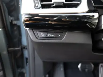 BMW X1 xDrive 23d M-Sport AHK HUD 360  LED ACC NAVI