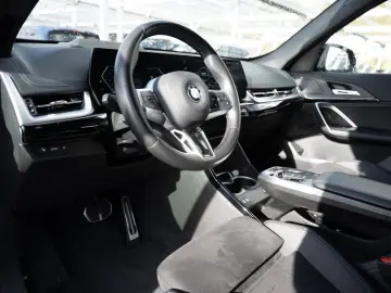 BMW X1 xDrive 23d M-Sport AHK HUD 360  LED ACC NAVI