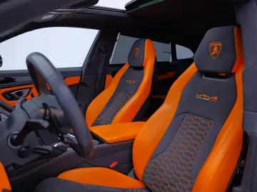 LAMBORGHINI Urus 4.0 V8 Graphite Capsule  BTW Massage PPF Fa