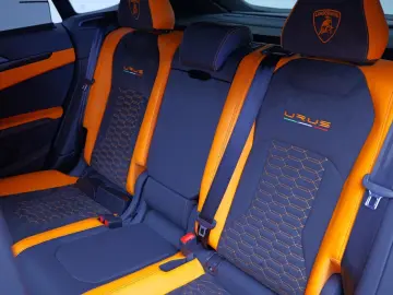 LAMBORGHINI Urus 4.0 V8 Graphite Capsule  BTW Massage PPF Fa