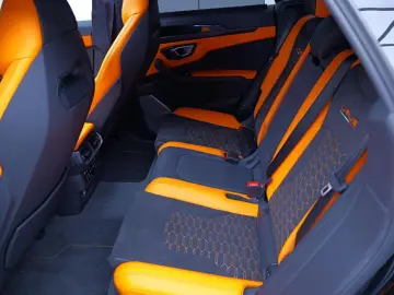 LAMBORGHINI Urus 4.0 V8 Graphite Capsule  BTW Massage PPF Fa