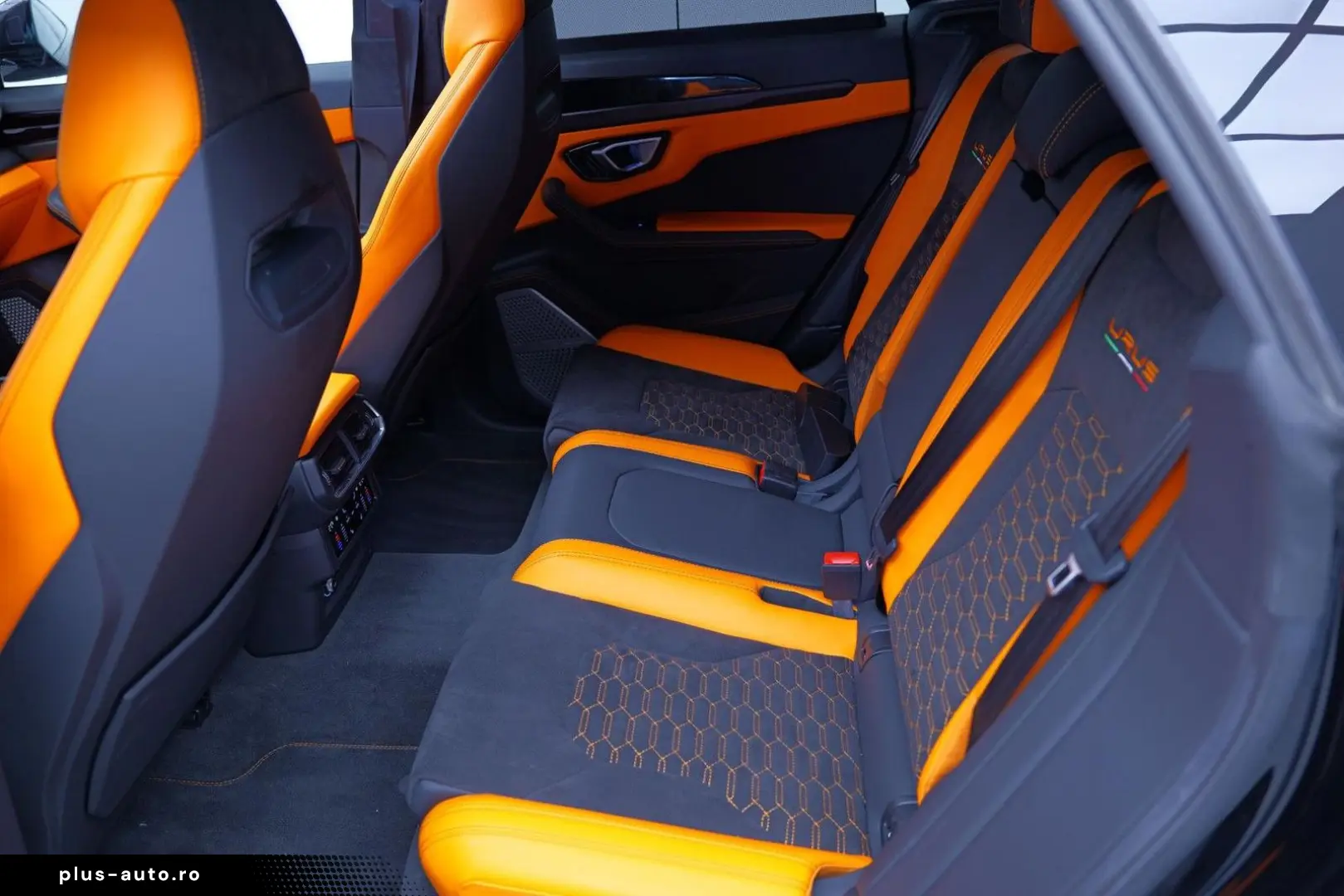 LAMBORGHINI Urus 4.0 V8 Graphite Capsule  BTW Massage PPF Fa