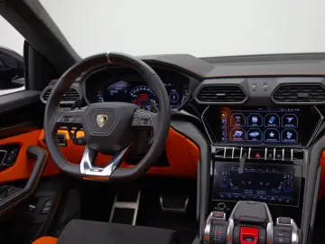 LAMBORGHINI Urus 4.0 V8 Graphite Capsule  BTW Massage PPF Fa