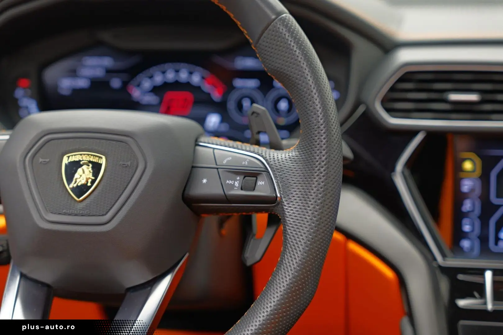 LAMBORGHINI Urus 4.0 V8 Graphite Capsule  BTW Massage PPF Fa