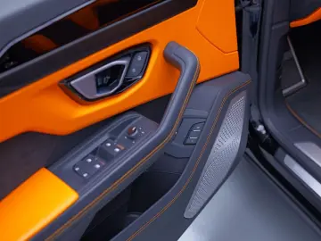 LAMBORGHINI Urus 4.0 V8 Graphite Capsule  BTW Massage PPF Fa