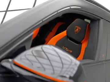 LAMBORGHINI Urus 4.0 V8 Graphite Capsule  BTW Massage PPF Fa
