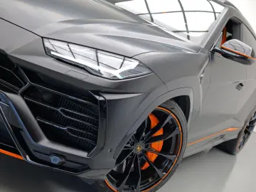 LAMBORGHINI Urus 4.0 V8 Graphite Capsule  BTW Massage PPF Fa