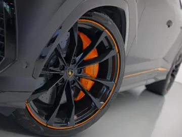LAMBORGHINI Urus 4.0 V8 Graphite Capsule  BTW Massage PPF Fa