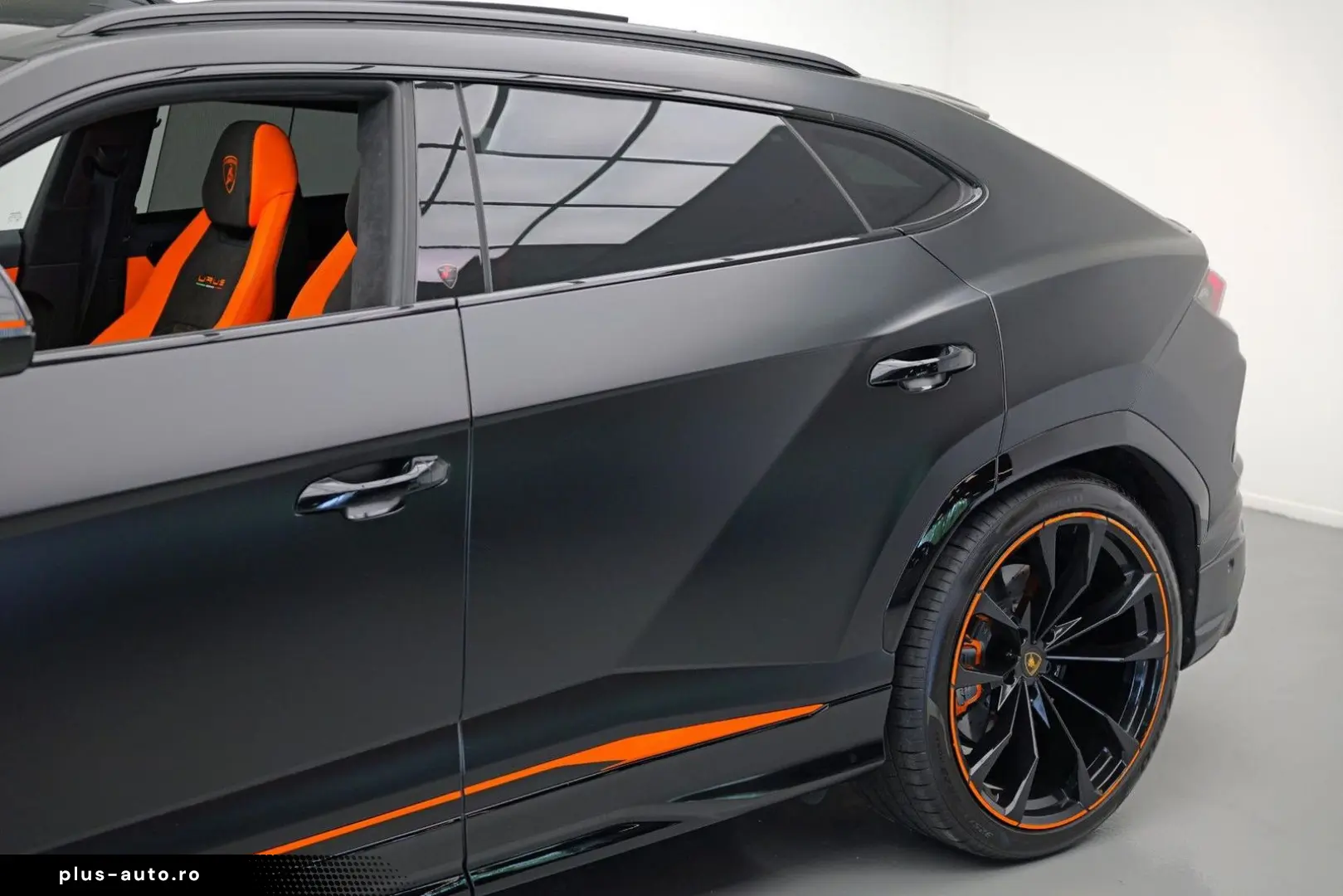 LAMBORGHINI Urus 4.0 V8 Graphite Capsule  BTW Massage PPF Fa