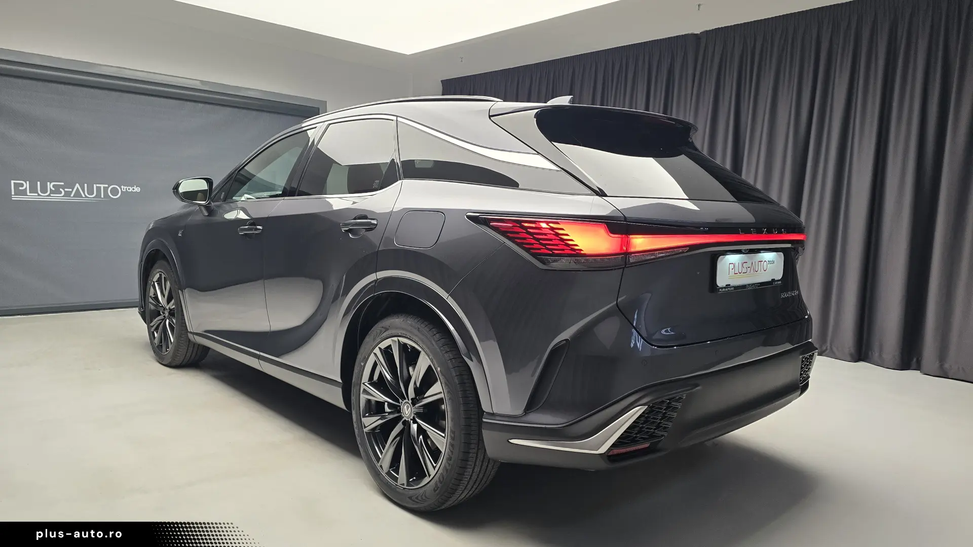 Lexus RX450d F Sport Design