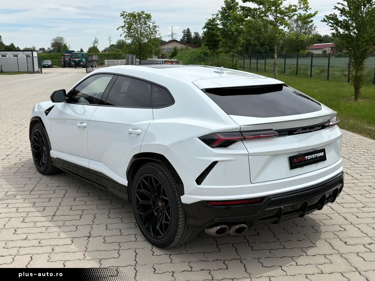 LAMBORGHINI Urus MY2022  Pano  B&O  HUD  Akrapovic  Massage