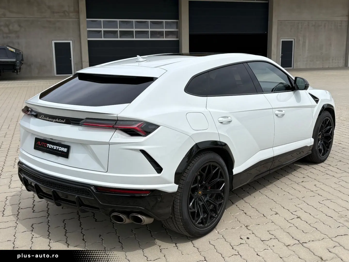 LAMBORGHINI Urus MY2022  Pano  B&O  HUD  Akrapovic  Massage