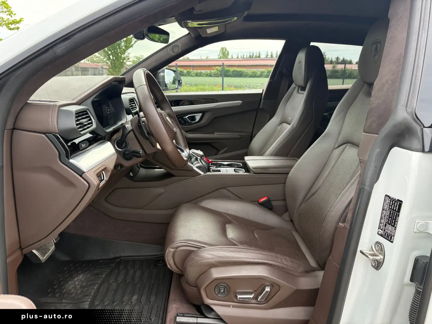 LAMBORGHINI Urus MY2022  Pano  B&O  HUD  Akrapovic  Massage
