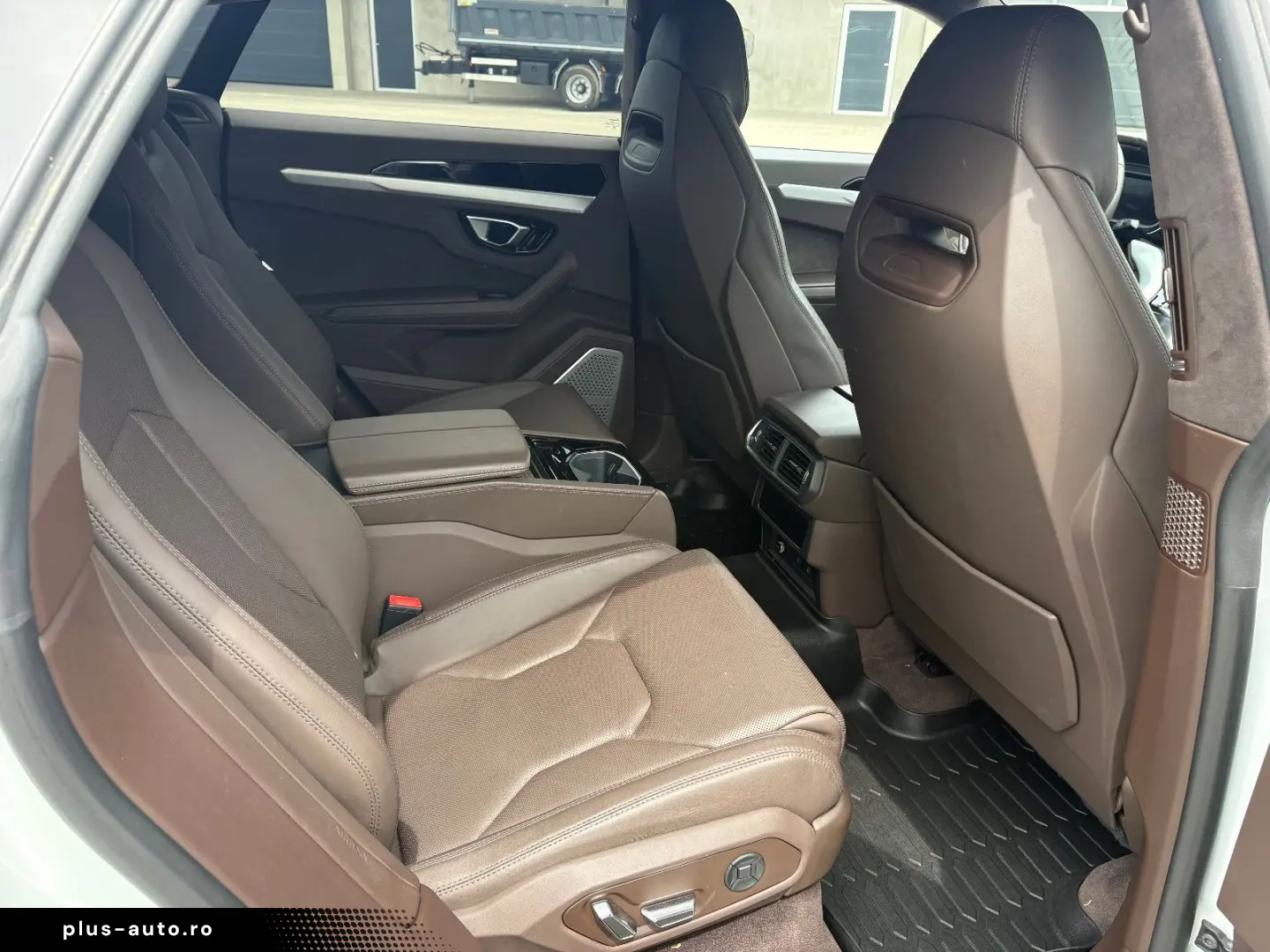 LAMBORGHINI Urus MY2022  Pano  B&O  HUD  Akrapovic  Massage