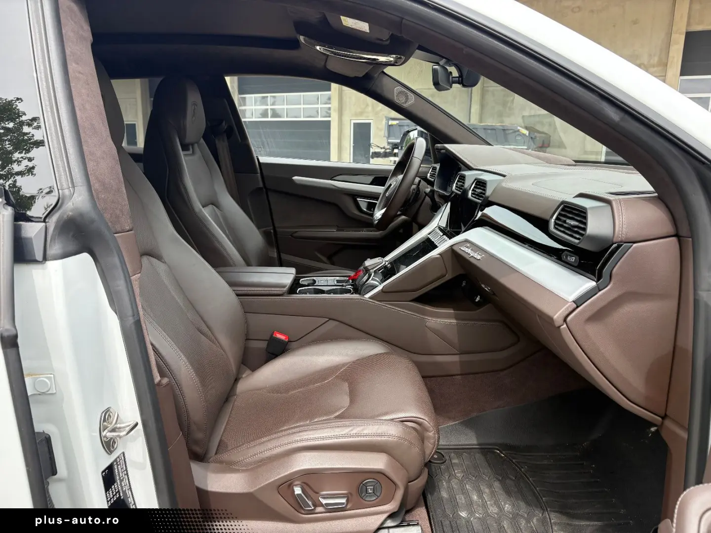 LAMBORGHINI Urus MY2022  Pano  B&O  HUD  Akrapovic  Massage