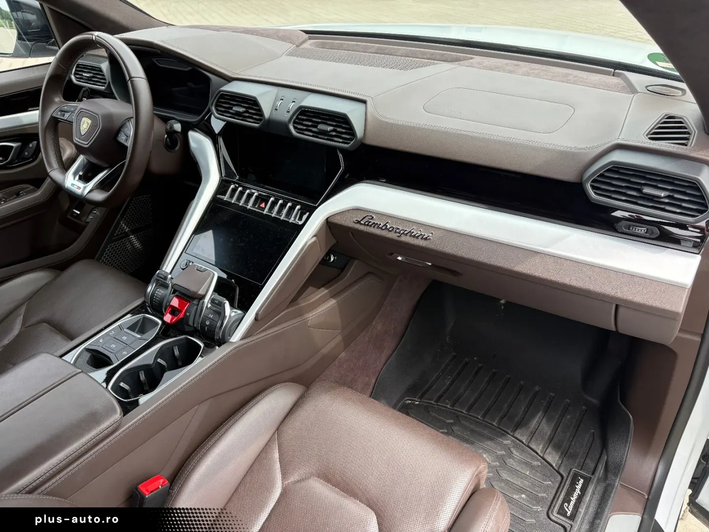 LAMBORGHINI Urus MY2022  Pano  B&O  HUD  Akrapovic  Massage