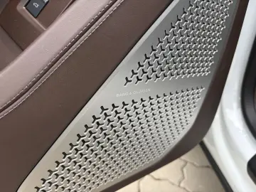 LAMBORGHINI Urus MY2022  Pano  B&O  HUD  Akrapovic  Massage