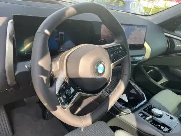 BMW X3 20d xDrive AHK Panodach Navi Harman Kardon