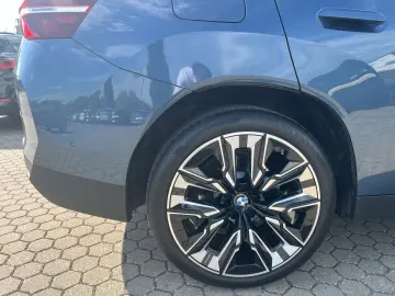 BMW X3 20d xDrive AHK Panodach Navi Harman Kardon