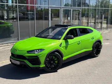 LAMBORGHINI URUS 4.0 V8  PEARL CAPSULE EDITION  B&O 3D