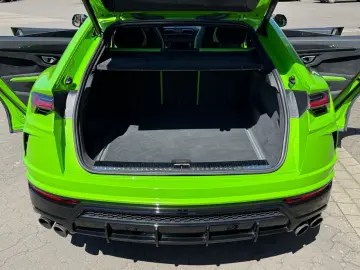LAMBORGHINI URUS 4.0 V8  PEARL CAPSULE EDITION  B&O 3D
