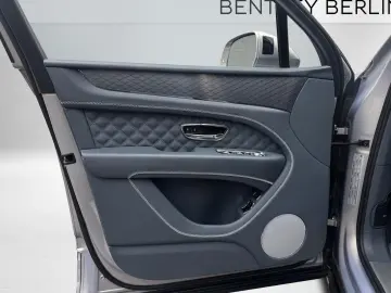Bentley Bentayga V8 -1.HAND-BLACKLINE - BENTLEY BERLIN -