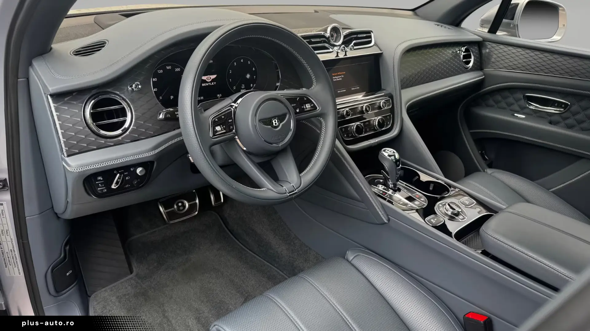 Bentley Bentayga V8 -1.HAND-BLACKLINE - BENTLEY BERLIN -