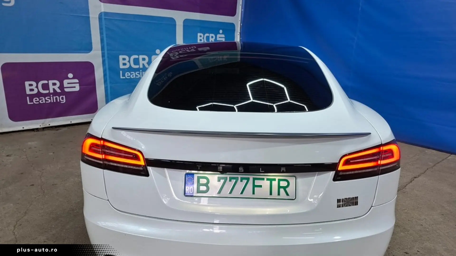Tesla MODEL S – Plaid