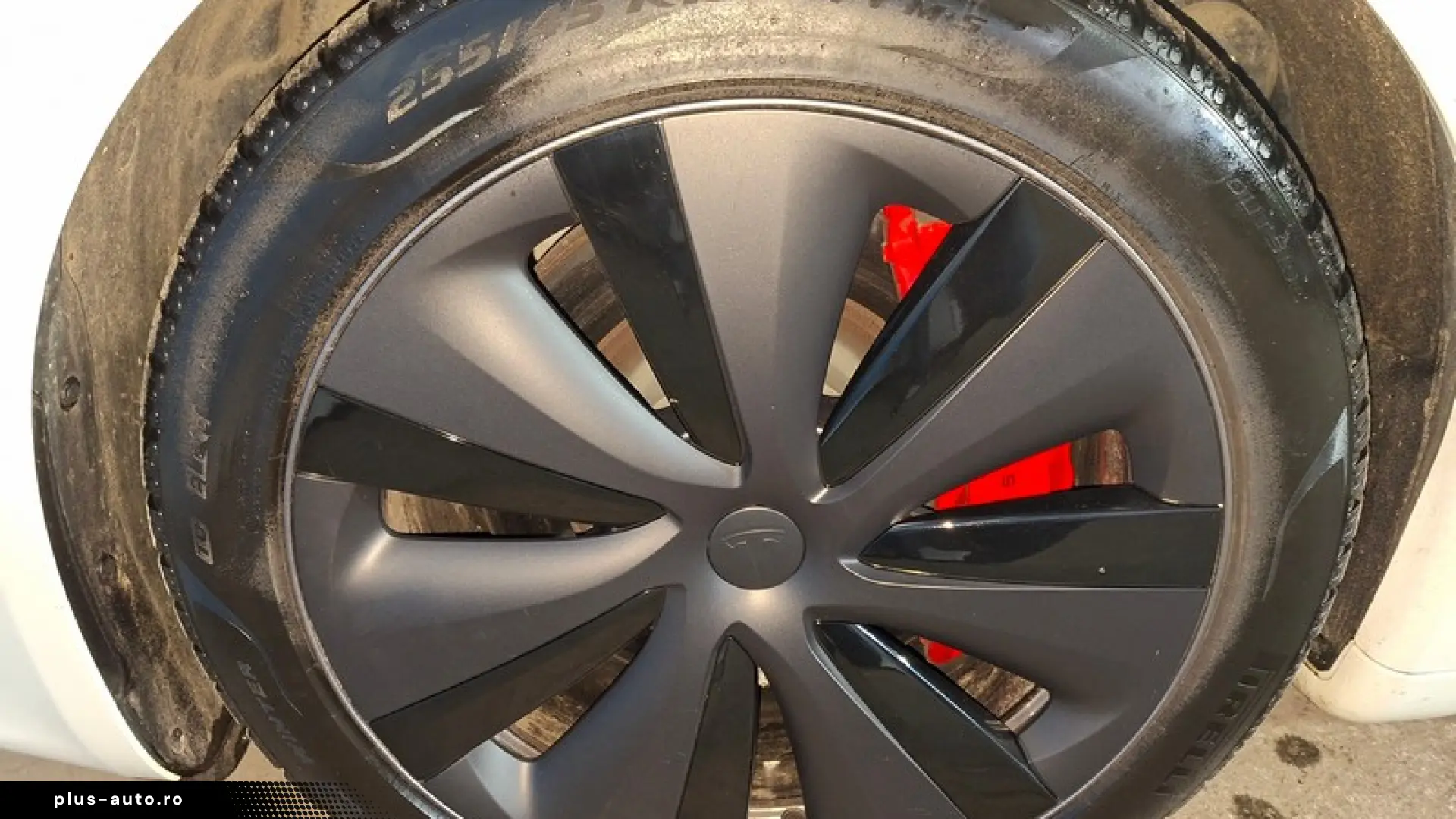 Tesla MODEL S – Plaid