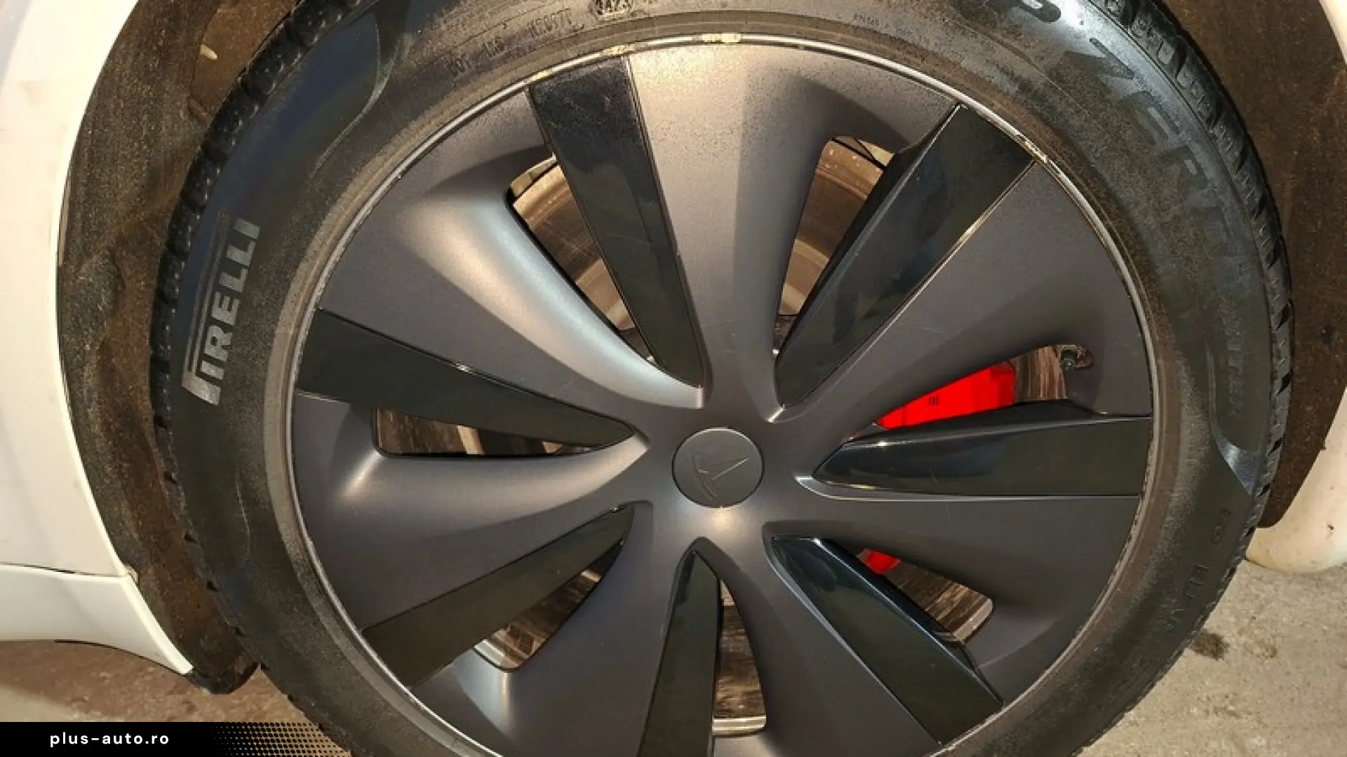 Tesla MODEL S – Plaid