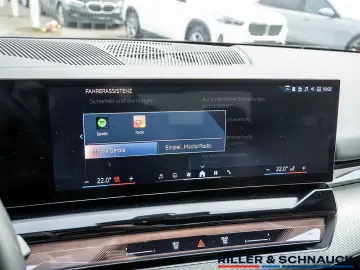 BMW 550e xDrive M-Sport 360 KAM H K SITZBELÜFTUNG