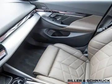 BMW 550e xDrive M-Sport 360 KAM H K SITZBELÜFTUNG