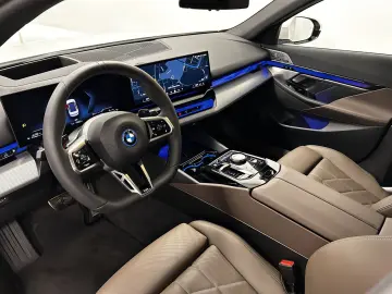 BMW 550e xDrive Lim. M Sportpaket B&W Drivingass. Pr