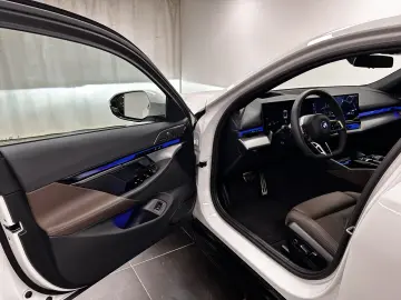 BMW 550e xDrive Lim. M Sportpaket B&W Drivingass. Pr