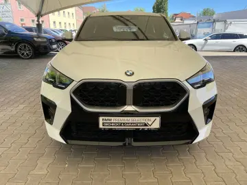 BMW X2 xDrive20d    M Sport LED LC Plus AHK Kamera M