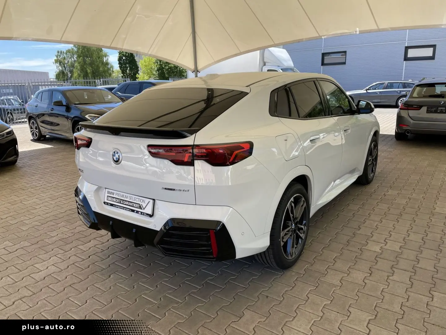 BMW X2 xDrive20d    M Sport LED LC Plus AHK Kamera M