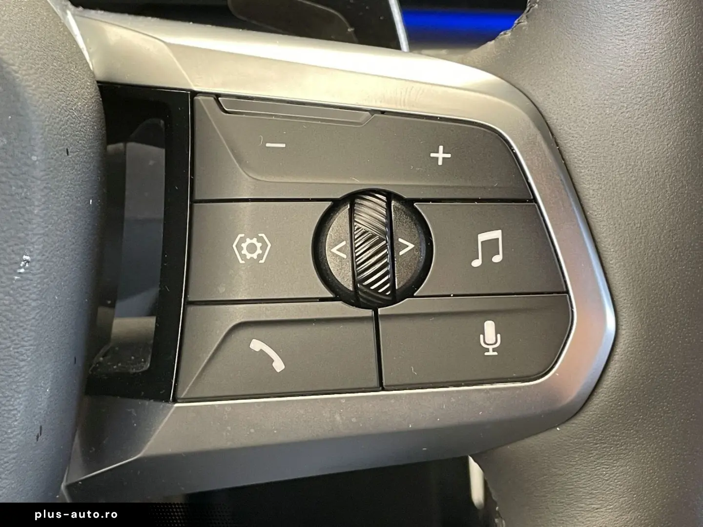 BMW X2 xDrive20d    M Sport LED LC Plus AHK Kamera M