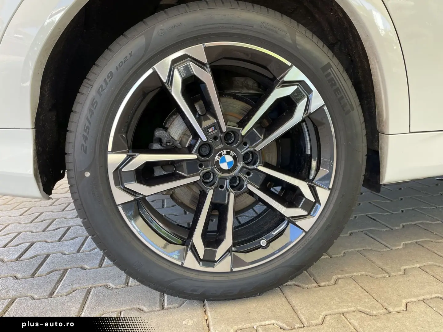 BMW X2 xDrive20d    M Sport LED LC Plus AHK Kamera M