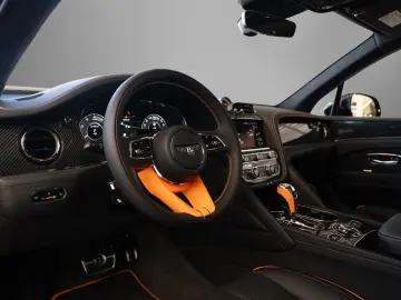 Bentley Bentayga V8