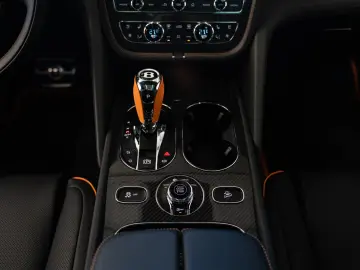 Bentley Bentayga V8