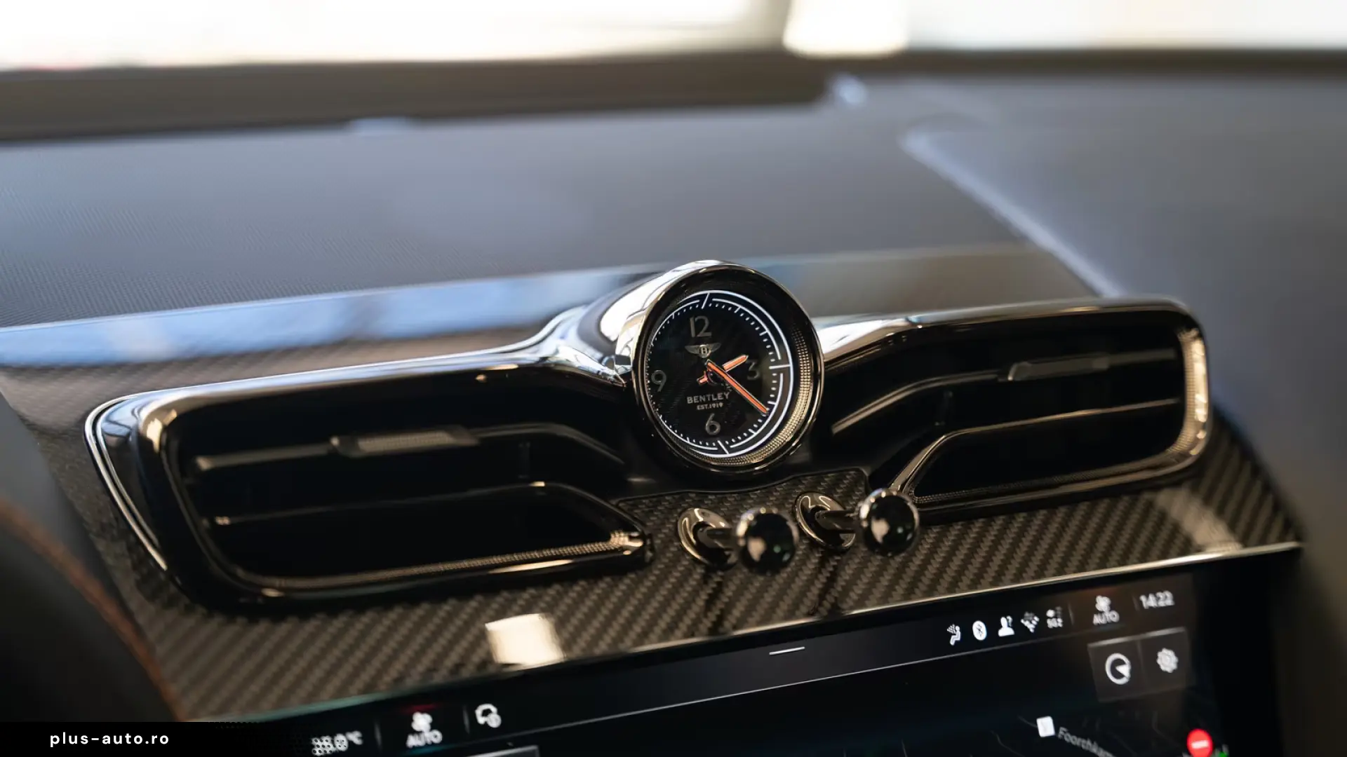 Bentley Bentayga V8