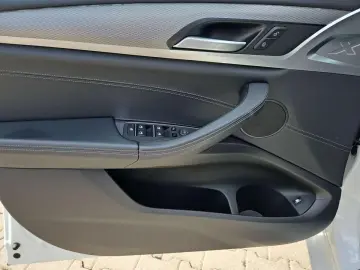 BMW X3 xDrive 30e M Sport NAVI DAB LiveCockpit LED