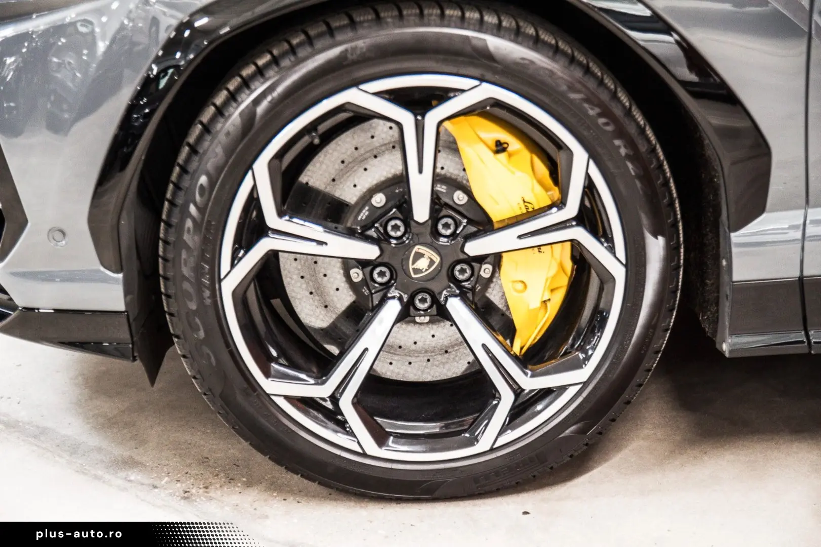 LAMBORGHINI Urus 4.0 V8 Autom.